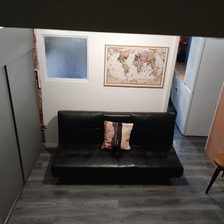 Single Room With Underbed 8 Londra Esterno foto