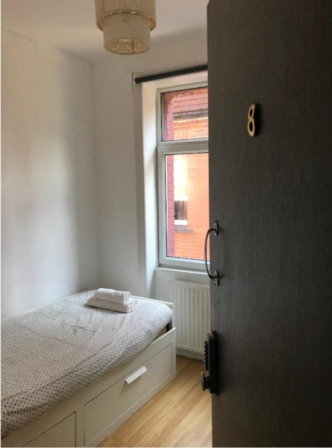 Single Room With Underbed 8 Londra Esterno foto