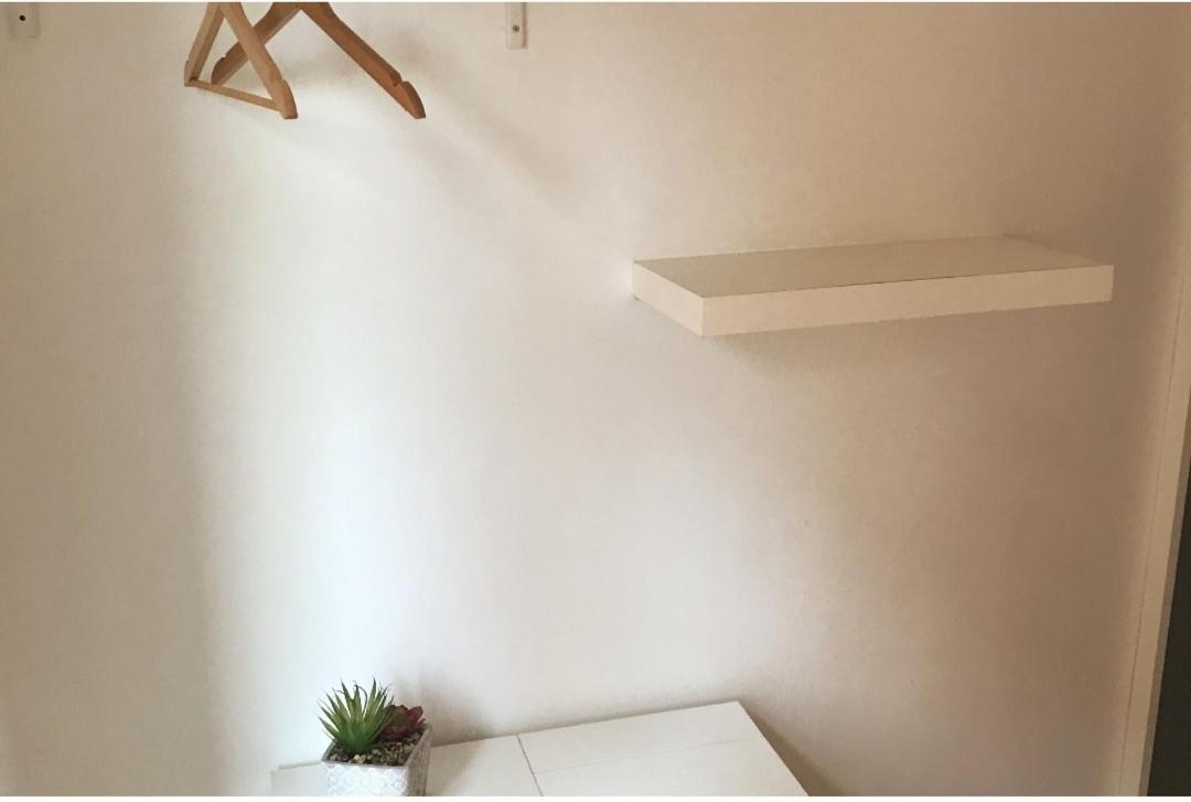 Single Room With Underbed 8 Londra Esterno foto