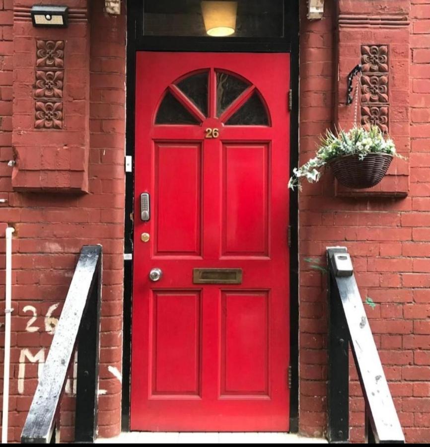 Single Room With Underbed 8 Londra Esterno foto